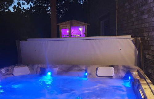 LI Airbnb - NWA mt bike, hike, and golf retreat - Foto 1