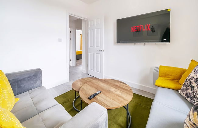 Modern Town Center Apartments Aldershot - Photo 48