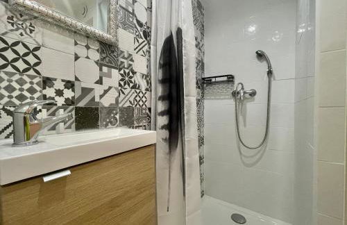 Rooftop N°38 - Rooms et Studios - Vue Cité Médiévale - Foto 36