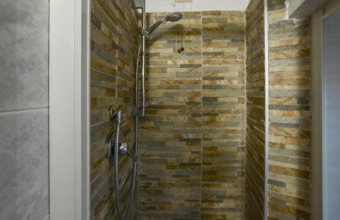 3 Bedroom Nice Home In Gallicano - Photo 16