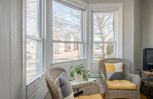 Arlies Digs One Block To Willard Beach - Foto 30