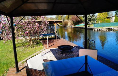 Ferienhäuschen direkt am Wasser inklusive 2 Boote - Foto 2