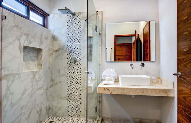 Casa Sieva 4 BDRM luxury villa sleeps 8 - Photo 26