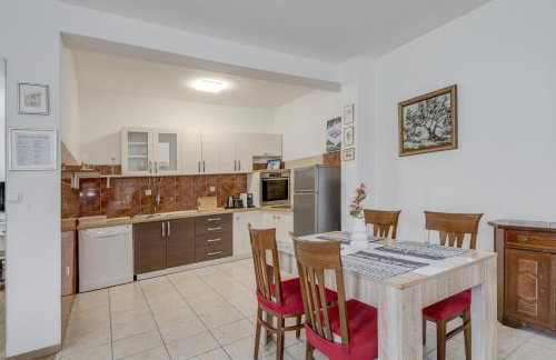 Meje seafront suite - Photo 8