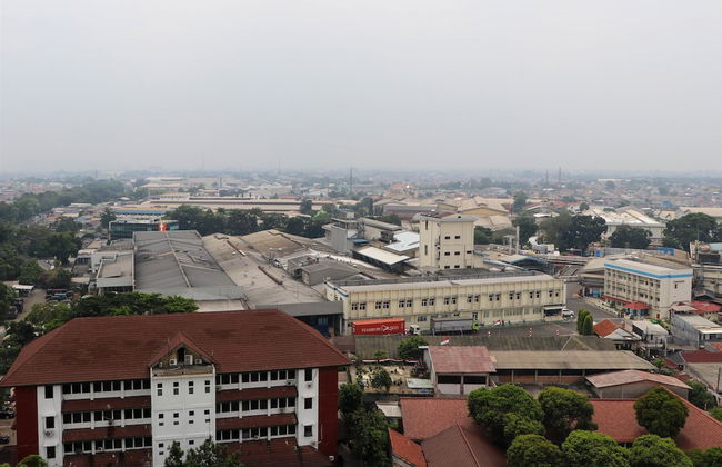 Modern And Nice Studio At Titanium Square Apartment - Photo 14