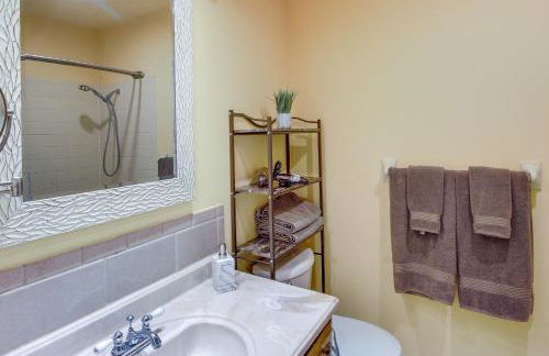 Overland Park Home with Fenced-In Yard and Gas Grill! - Foto 16