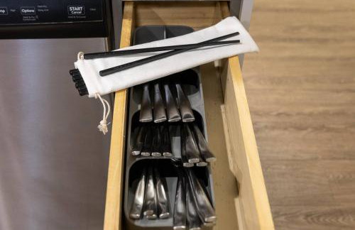 Cozy DT Bellevue Apt | Fast Wi-Fi & Free Parking - Foto 31