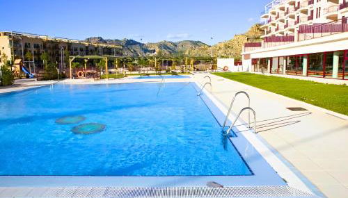 Balnea Experiences II - Apartamentos con Piscina Climatizada, Jacuzzi y Gimnasio - Foto 5