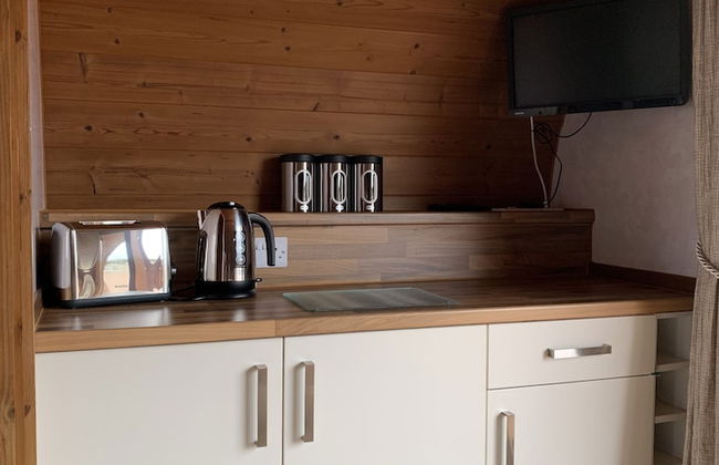 Acdc Glamping, Campervan , Caravan and Tent Resort - Foto 2