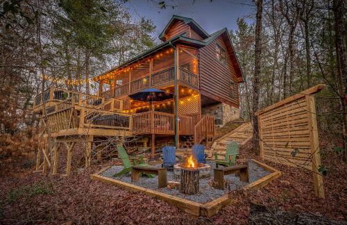 Golden Eagle GA Cabin - Hot Tub, Firepit & Fast WiFi - Foto 1