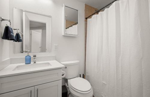 Walk to UT & SXSW 3BR Apt Near Downtown with Free Parking & Hi Speed WiFi - Foto 18