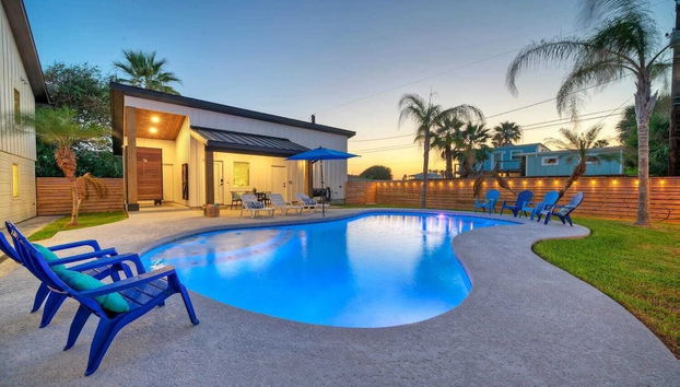 Private Pool, Walk to Beach, 6bdr, Main+guest House Third Sandbar by Avantstay - Foto 5, Interior