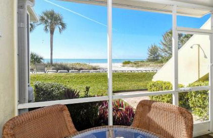 LaPlaya 104A Gulf front Walk right from your lanai onto the private beach - Foto 1