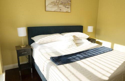 Tidy and Comfy 3BR, Balcony, WD, Free WiFi -E- - Foto 44