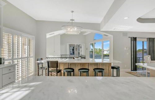 6B Waterfront Game Room Pool Hot Tub Dock - Foto 48