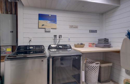 Spacious and Serene Lake Ridge Retreat with Game Room! - Foto 29