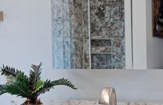 Newly Renovated 4 bed 3 bath and 2 Parking Spots - Foto 25