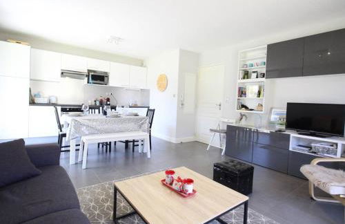 Appartement moderne 51m² à Luchon - 4 pers, Terrasse, Parking - FR-1-313-241 - Foto 8