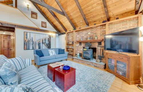 Waterfront Lake Arrowhead Cabin with Dock and Fire Pit - Foto 4