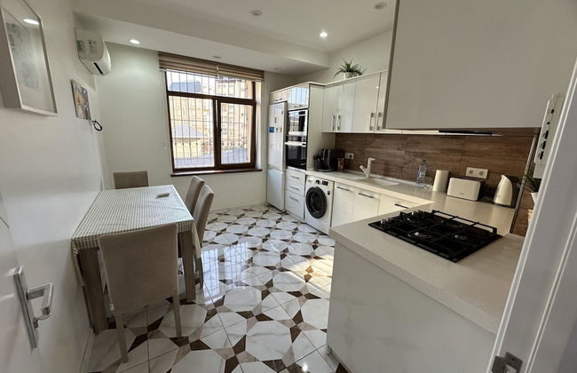 Charming 2-bed Apartment in Baku City Center - Foto 7