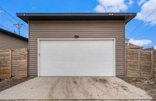 Walk to Broncos Stadium Hot tub & Rooftop - Foto 41