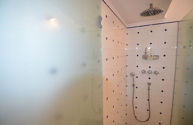 Elegant Holiday Home in Faenza With Garden and Pool - Photo 56