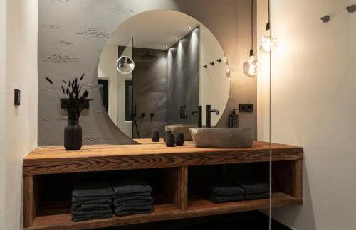 LUXE VISTA Mountain Chalet Cermis - mitten auf der Alm und Skipiste - Foto 7