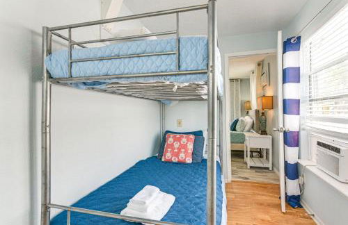 Effortless Beach Days! Family Retreat in Galveston - Photo 19