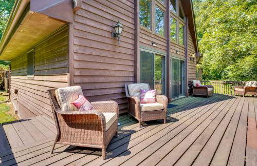 Cabin with Deck about 3 Mi to Apple Valley Lake! - Photo 24