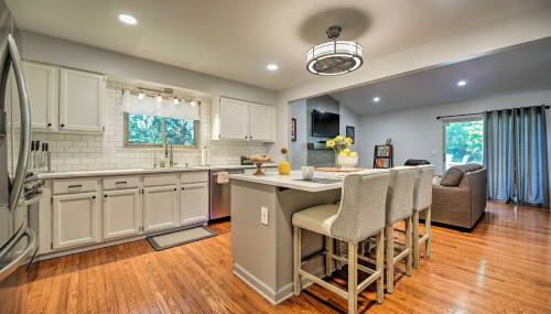 Less Than 2 Mi to the Big House Family-Friendly Home! - Foto 5