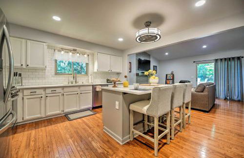 Less Than 2 Mi to the Big House Family-Friendly Home! - Foto 5