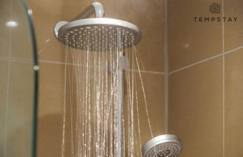 Cosy Family Home Near Thorpe Park & Legoland - Foto 18