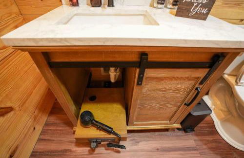 Unique Cabin Sauna Hot Tub FirePit Games - Foto 26