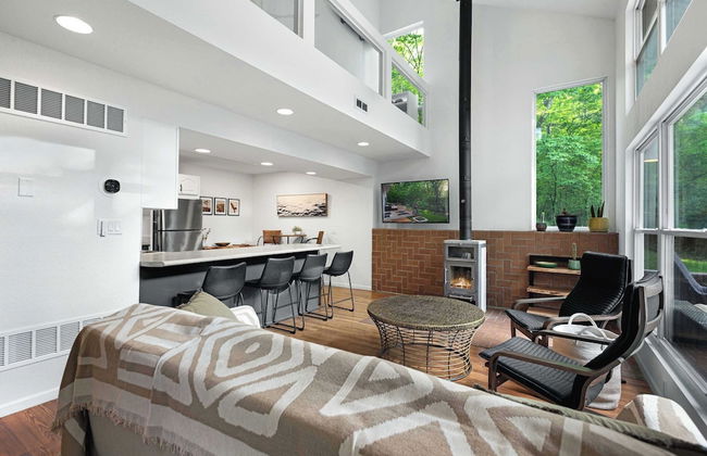 Treehouse LOZ Seclusion for 6! - Photo 19