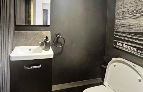 Piscine, balcon, Stationnement, Vue box hippodrome - Photo 24