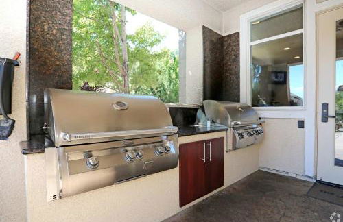 New Luxurious 1BR Apartment Heated Pool Spa & Sauna - Foto 88