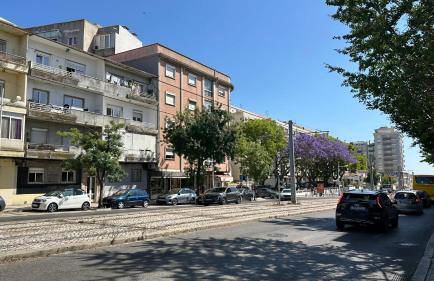 Refreshed apartment with private garden - Foto 41