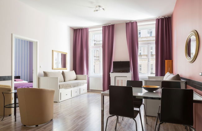 Royal Court Apartments - Photo 1