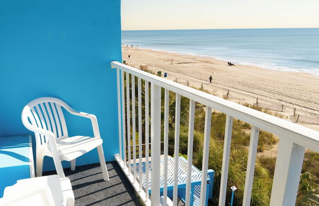 Beach Club at Montego Inn - Photo 24