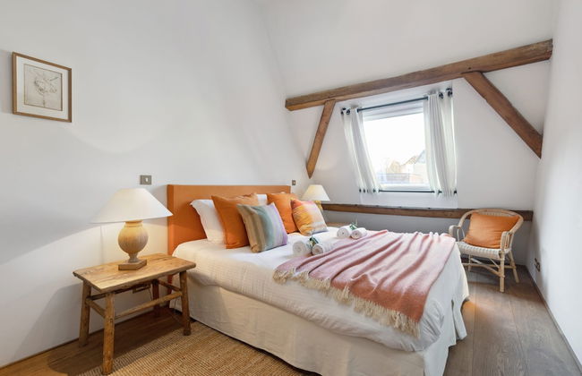 Beautiful and Authentic Penthouse in Bruges Center - Photo 18