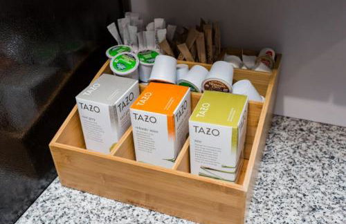 CozySuites Music Row Spacious 1BR with free parking 26 - Foto 23