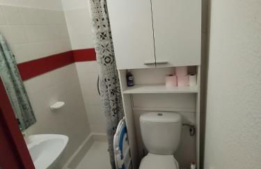 Studio plein sud pied des pistes avec casier à skis - Foto 9