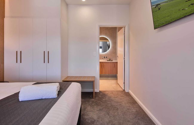 Luxury Elevated Three Bedroom Villa - Photo 6