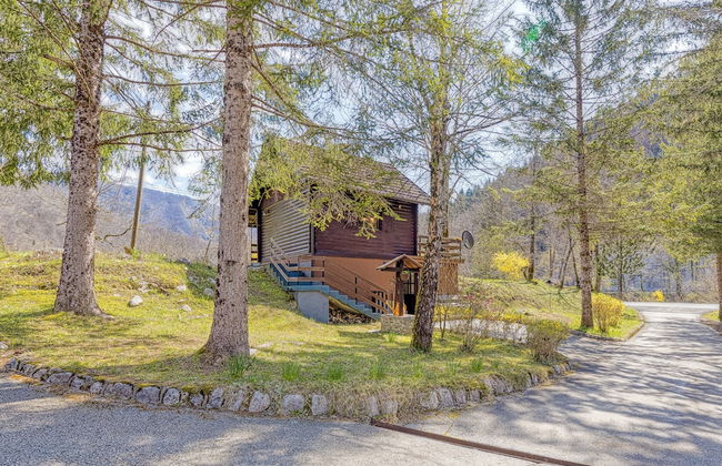 Rozi's Riverside Cottage - Photo 1