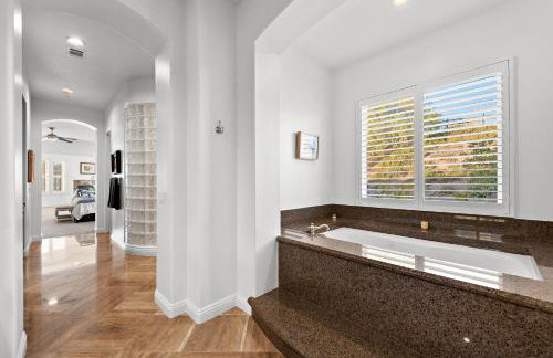 Luxury Home With Pool & Tennis Court - Foto 23