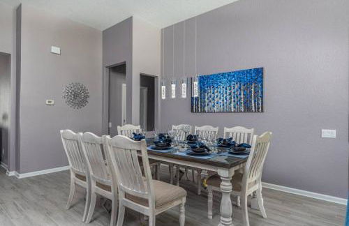 Spacious 4BR Home Themed Rooms, Pool, Near Disney - Foto 10