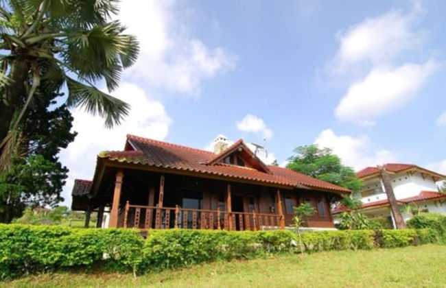 Villa ChavaMinerva Kayu - Ciater - Foto 22