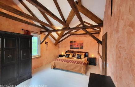 Apartments am Saalebogen mit Gartenterrasse, Grillkamin und freie Parkplätze - Foto 2