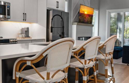 Sapphire Skies - Photo 10