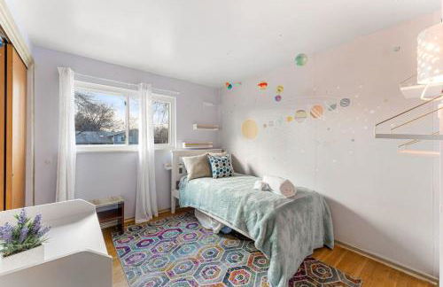 Spacious and Comfy Close to Everything Backyard - Foto 26